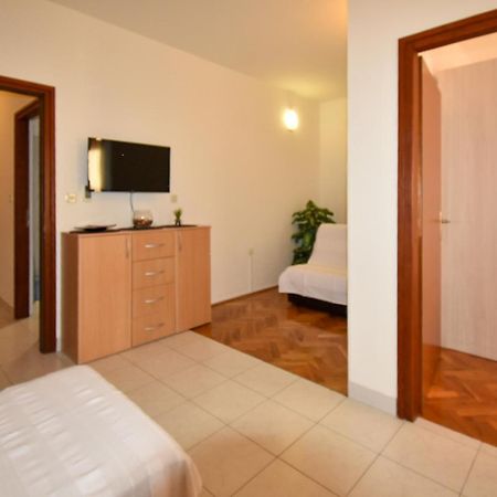 Guest House Krsevan Zara Esterno foto