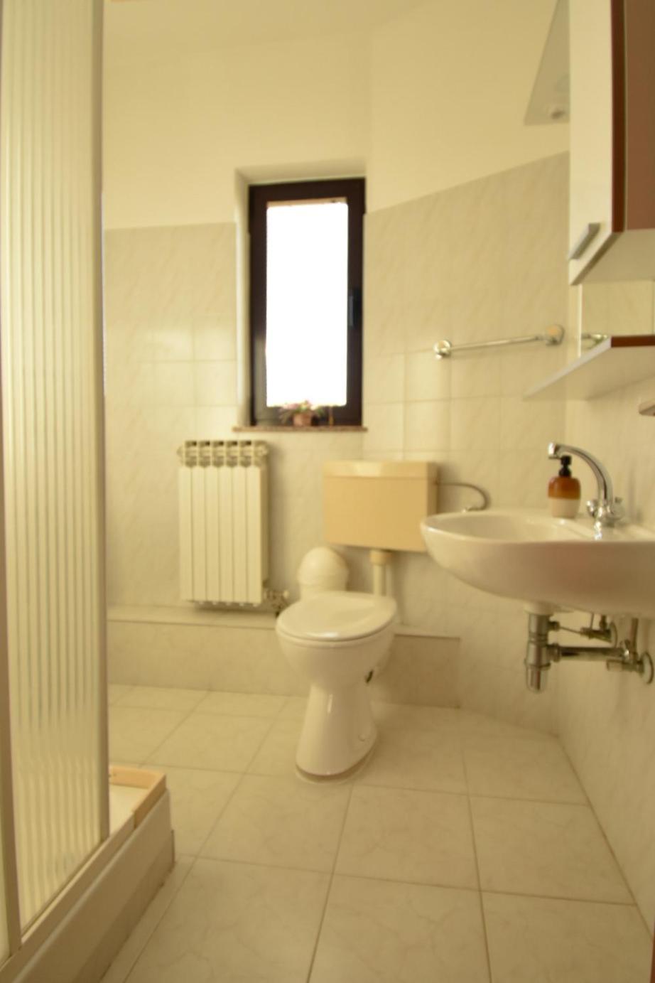 Guest House Krsevan Zara Esterno foto
