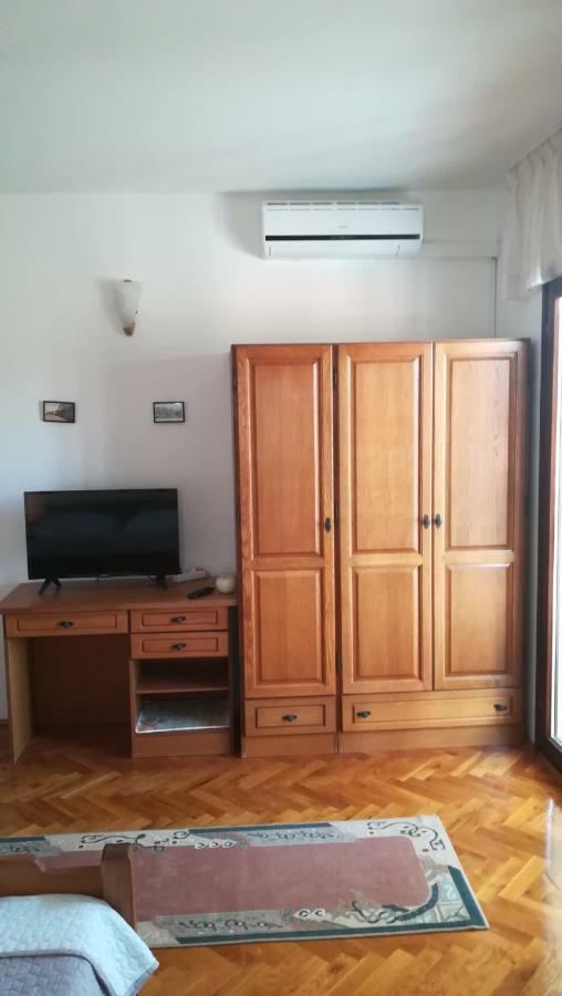 Guest House Krsevan Zara Esterno foto