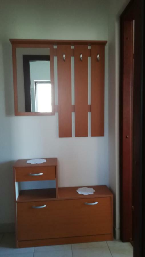 Guest House Krsevan Zara Esterno foto
